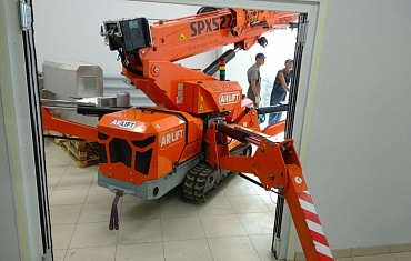 Установка оборудования на ограниченной площадке на производстве