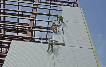 Монтаж сэндвич-панелей